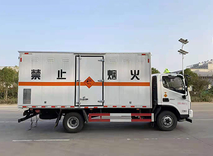 罗田爆破器材运输车