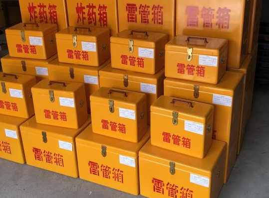 罗田玻璃钢雷管箱的使用寿命一般是多少？